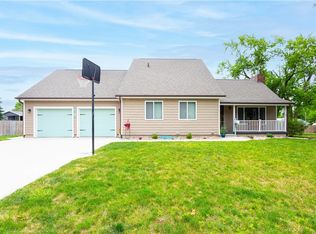 2418 Warford St, Perry, IA 50220