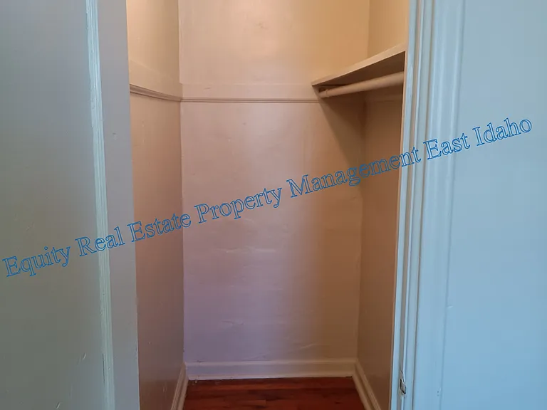 1698 N Garfield Ave — Photo 10
