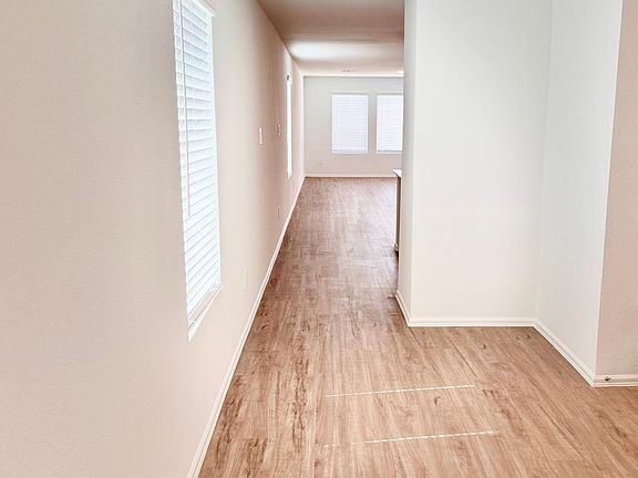 3rd image of 546 Brook Terrance Ln