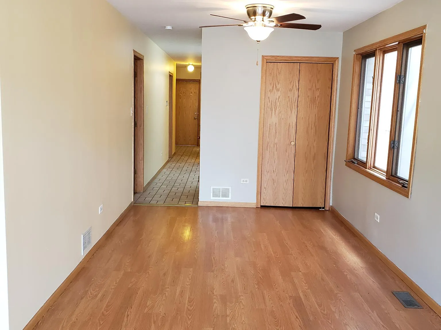 3 bed, 1.5 bath, 1200 sqft, $1,750 — Photo 4