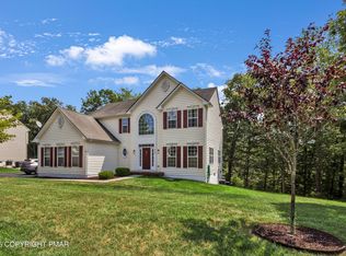 209 Daffodil Dr, East Stroudsburg, PA 18301