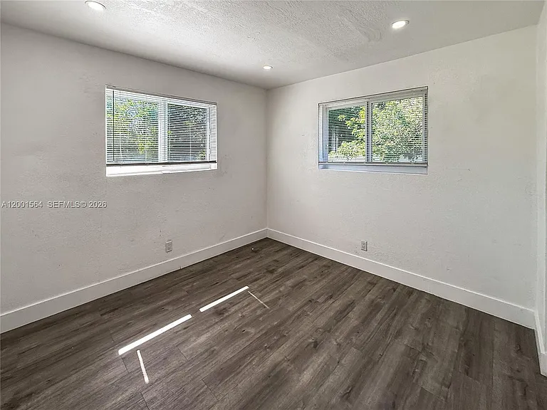 2620 NW 18th Ter #3 — Photo 10