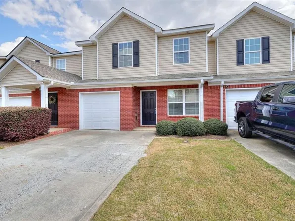 453 Tara Commons Cir, Loganville, GA 30052