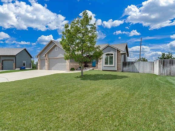 2nd image of 1269 N Forestview Ct