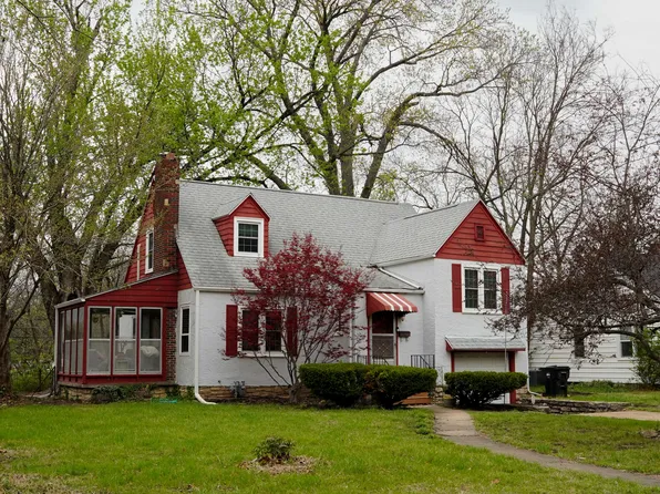 1011 SW Webster Ave, Topeka, KS 66604