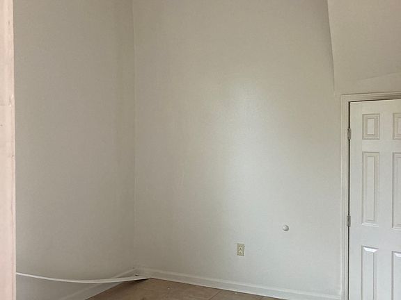 5th image of 2308 Saint Andrew St APT B