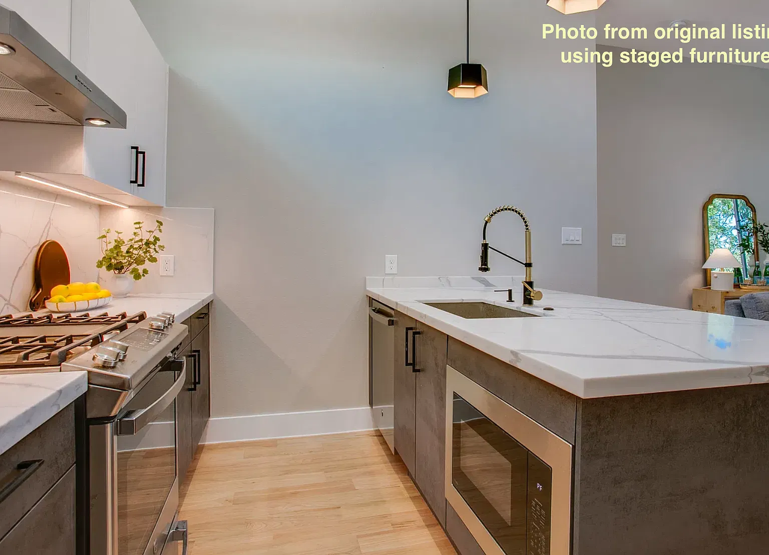 2 bed, 2.5 bath, 1573 sqft, $4,900 — Photo 4