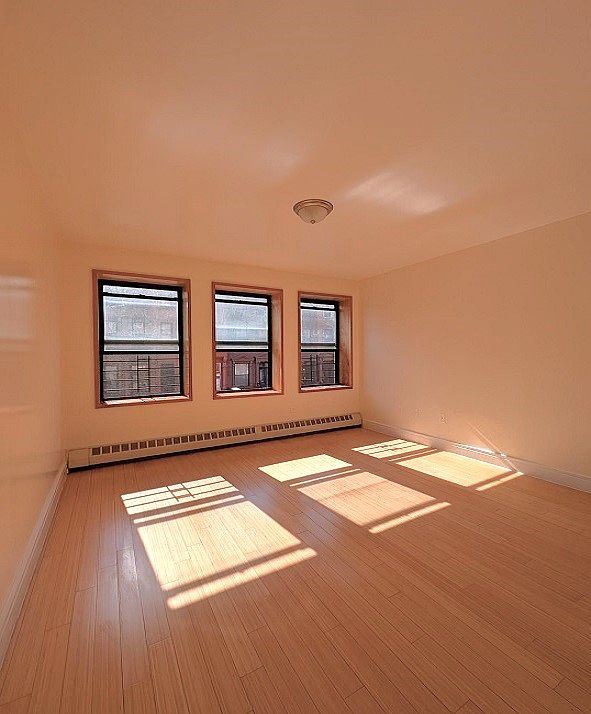 1st image of 15 W 131st St APT 2