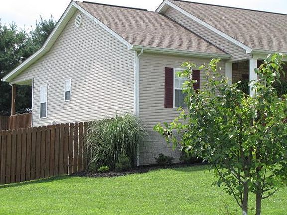 3rd image of 60 Lantana Dr
