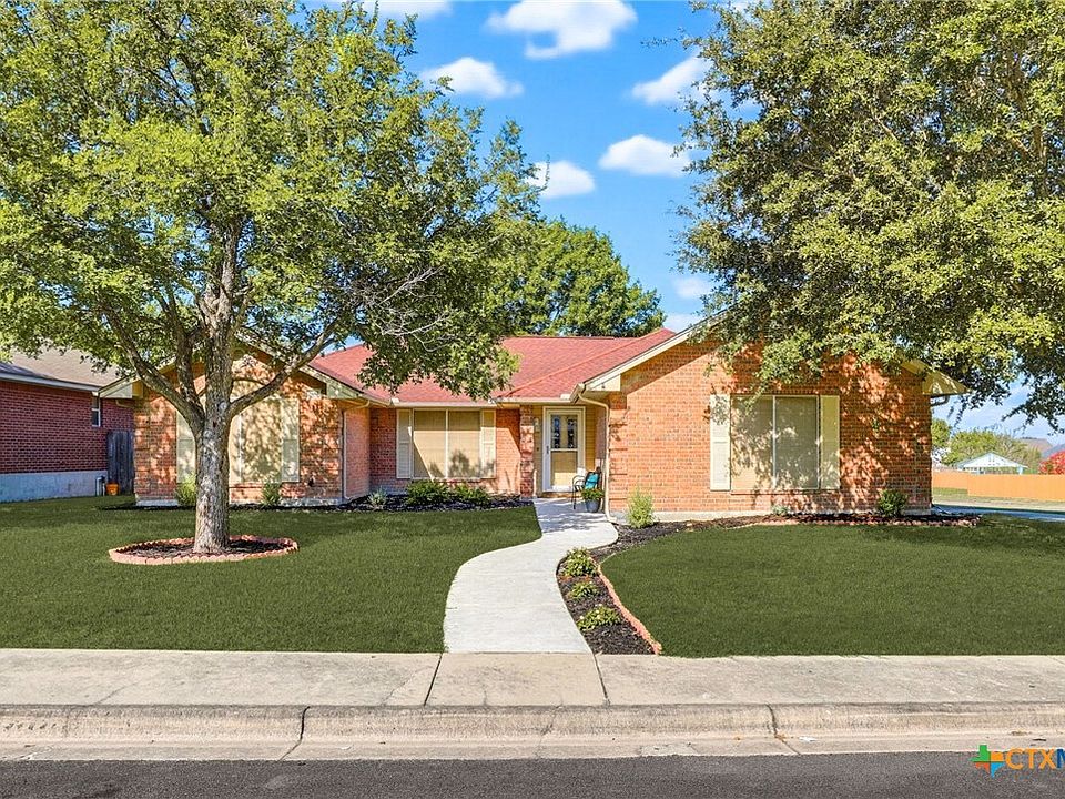 1st image of 2108 Stonecrest Path