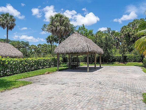 5th image of 147 S Cortez Dr #147