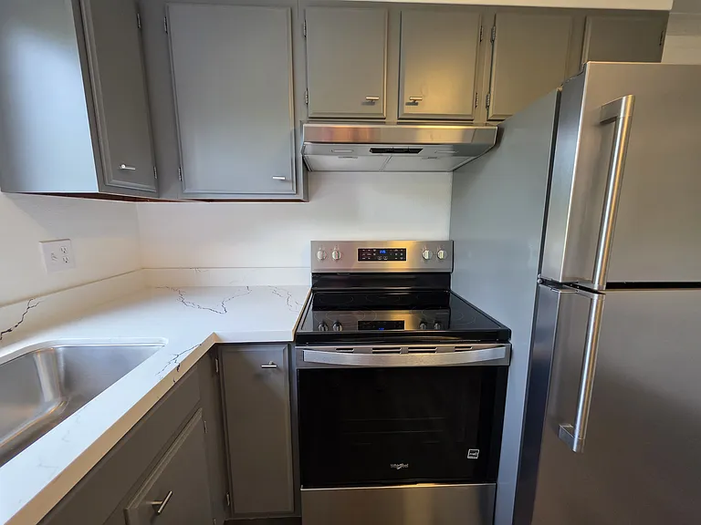 184 Belvedere St #1 — Photo 8