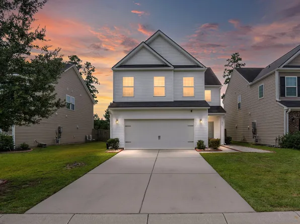 656 Redbud Ln, Summerville, SC 29486