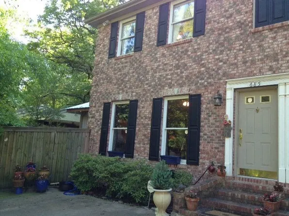 685 N 14th St, Oxford, MS 38655