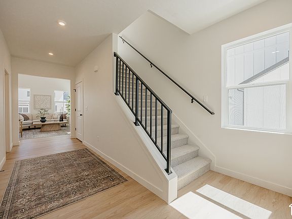 4th image of 5158 S Century Way