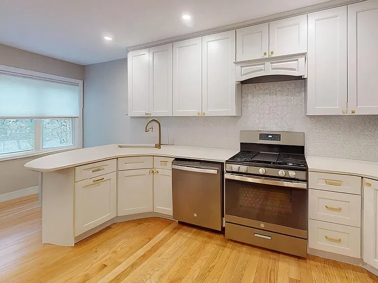 6 Knollwood Ct #8 — Photo 7