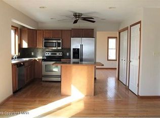 1381 Grand Mesa Dr, Effort, PA 18330