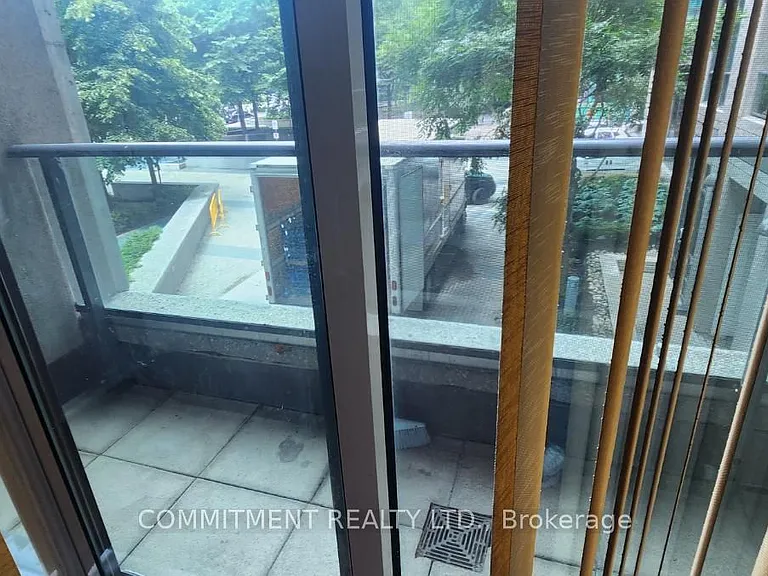 215 Fort York Blvd #215 — Photo 5