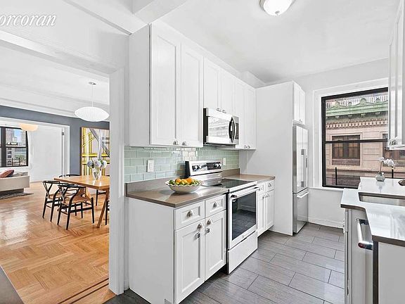 5th image of 235 W 76th St #15D