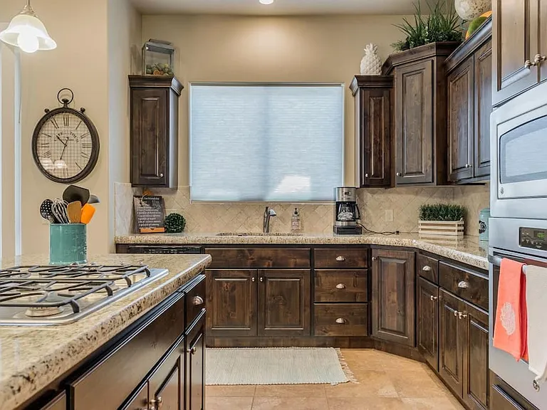N Coral Ridge Dr — Photo 4