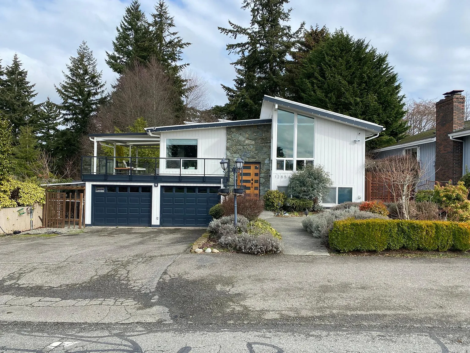 12854 Shorewood Dr SW — Photo 1