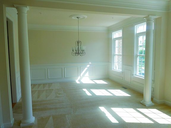 4th image of 15102 N Berwick Ln