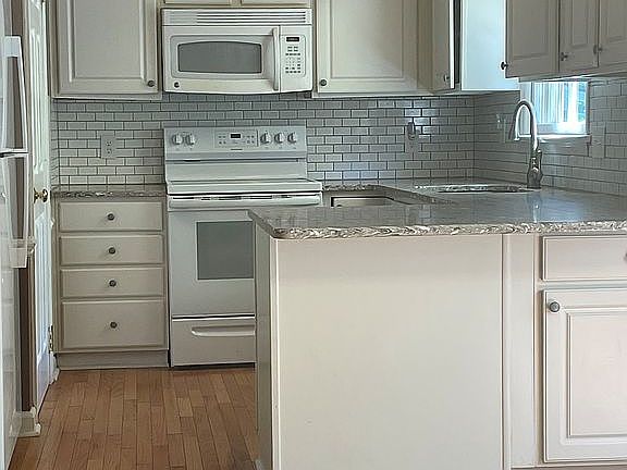 5th image of 6320 Wynbrook Way