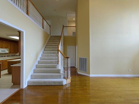 2nd image of 2613 Owl Creek Dr
