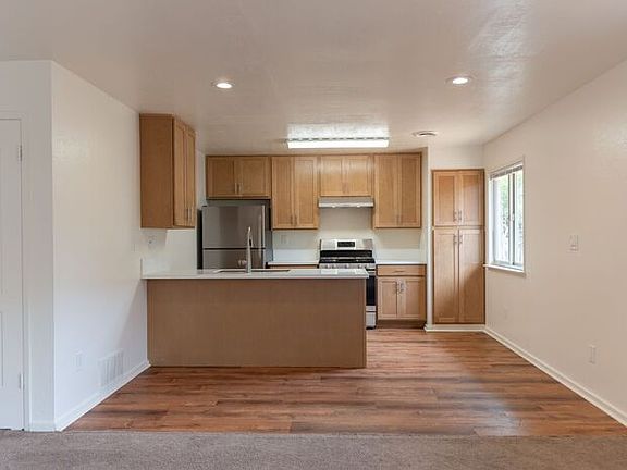 4th image of 3047 Zanetta Dr APT A