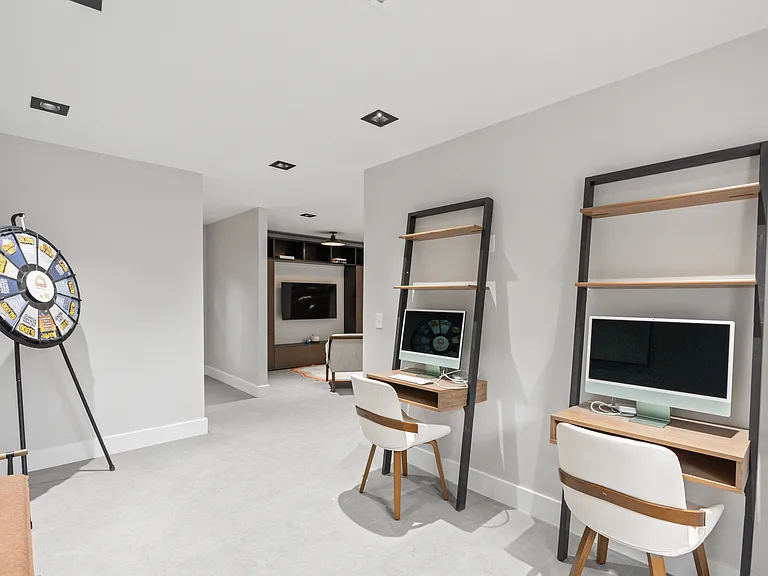 Dira East — Photo 10