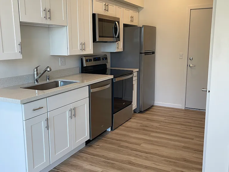 604 S Sheridan Ave #101 — Photo 3