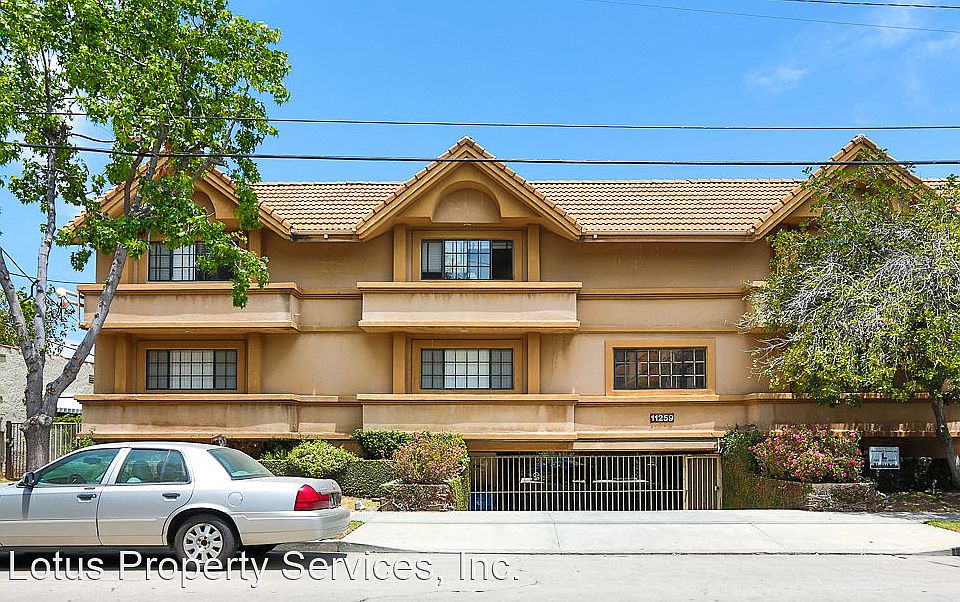1st image of 11259 La Maida St #102