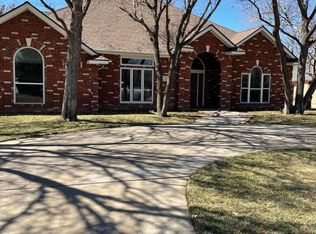 211 Bradley Ln, Dumas, TX 79029