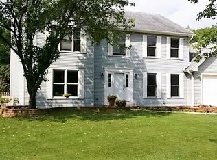 2590 Wyckwood Ct, Aurora, IL 60506