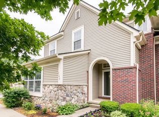 2146 Preserve Cir W, Canton, MI 48188