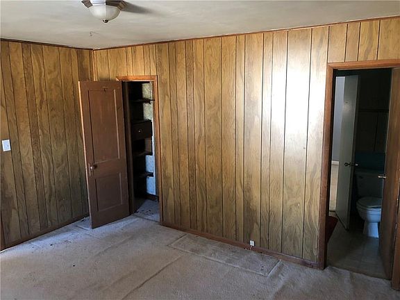 3rd image of 418 W A Ave