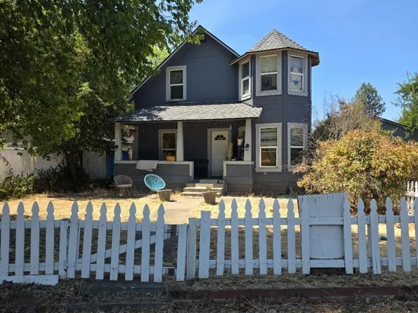 298 S Columbus Ave, Medford, OR 97501
