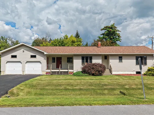 19 Laflure Ln, Peru, NY 12972