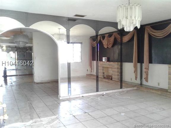 3rd image of 300 NW 194th Ter