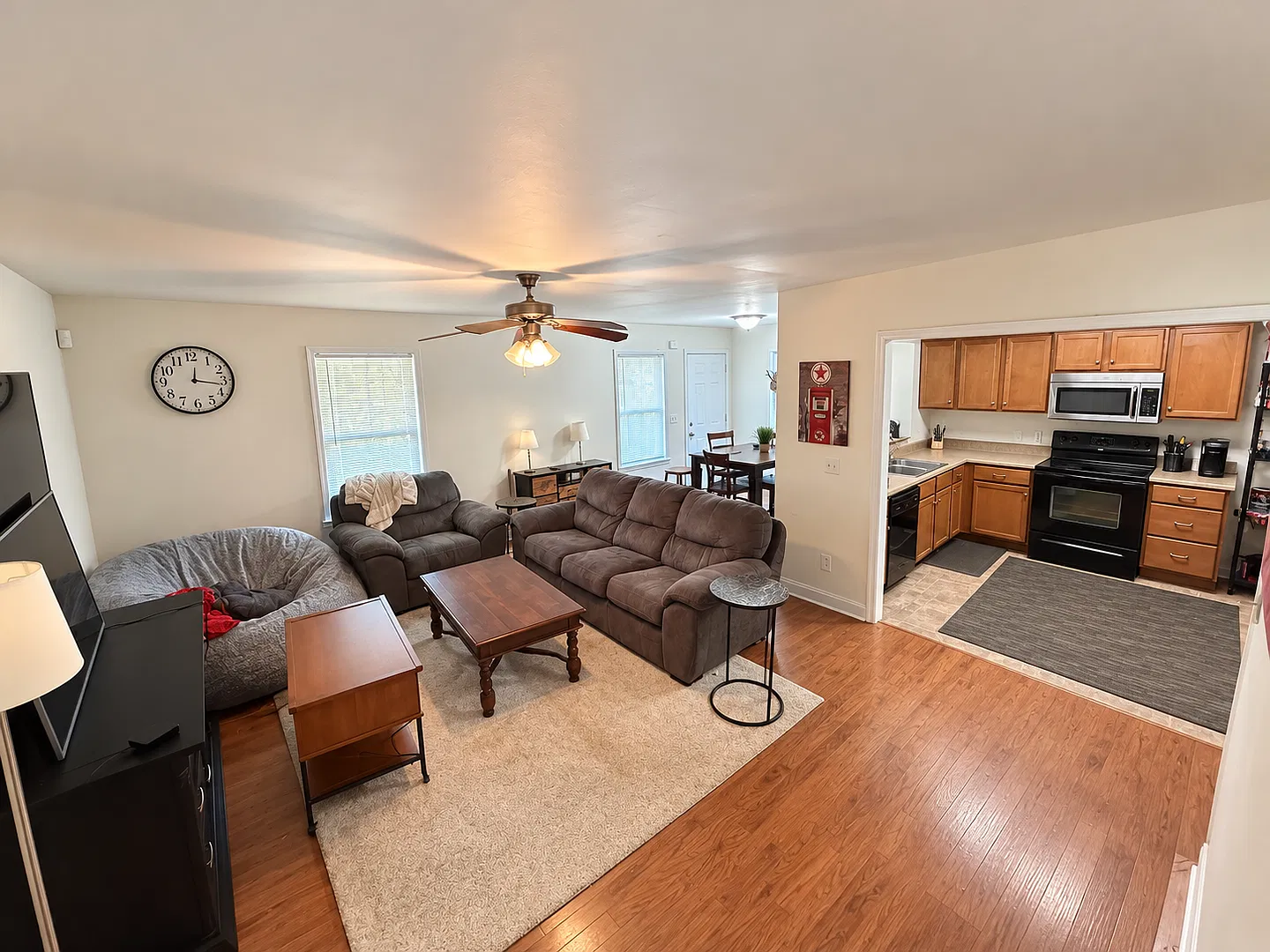 Pre Leasing For August 6th 2027 — Photo 2