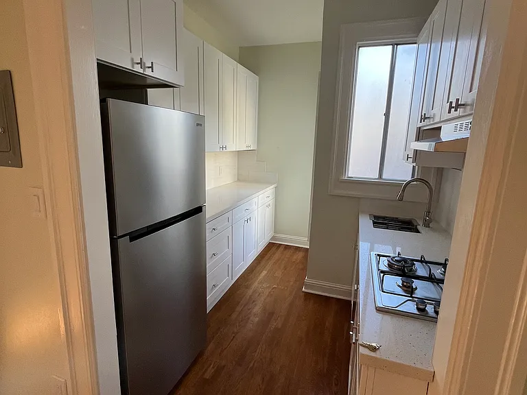 516 Stanyan St #3 — Photo 5