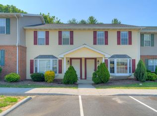 804 Patrick Henry Dr, Blacksburg, VA 24060