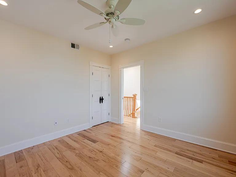 1234 E St NE — Photo 62