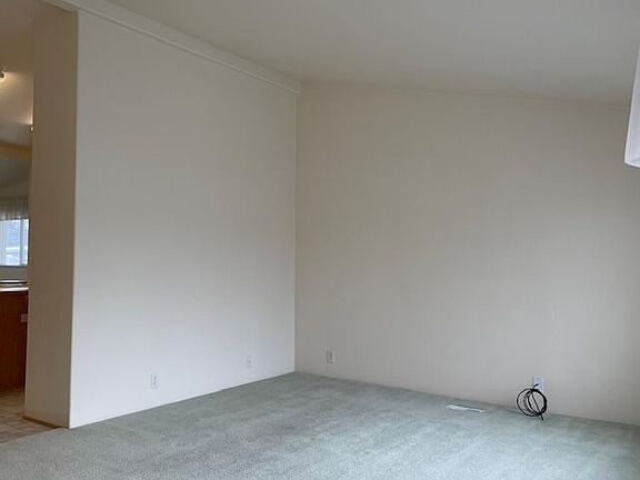 5th image of 347 Marian Ave #33