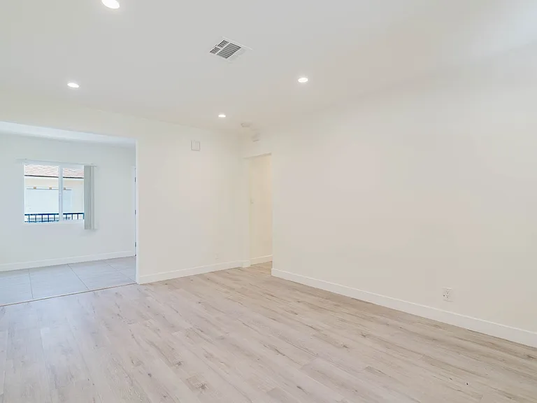 1700 N Fairview St #1708 — Photo 5