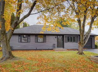 261 Hillview Dr, Rochester, NY 14622