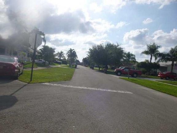 5th image of 2708 SW 14th Dr