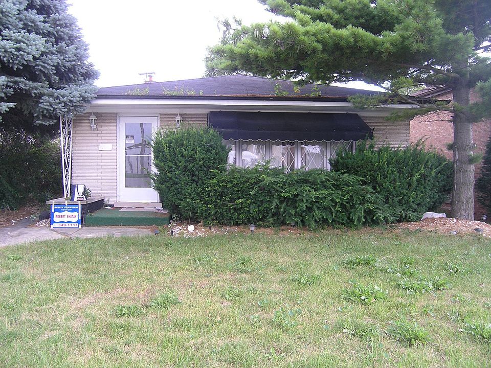 1st image of 613 Memorial Dr #1