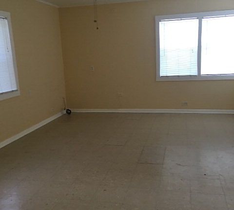 5th image of 1000 W Elizabeth St APT 2
