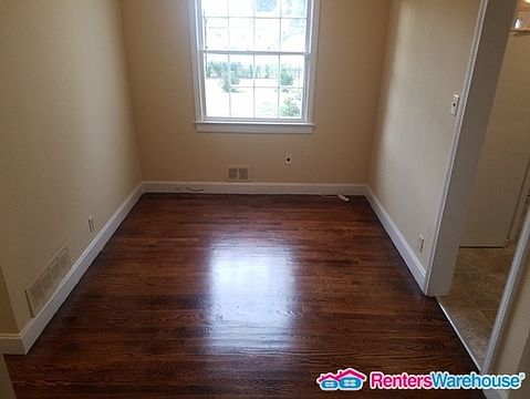 5th image of 3612 Whitlock Ave